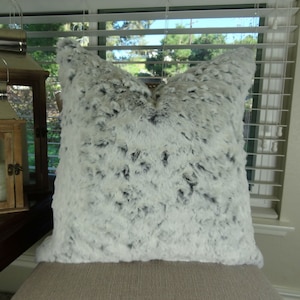 Ivory Tissavel Faux Fur Pillow Cover - Ivory Fur with Gray Undertones - Ivory Chinchilla Pillow - Chinchilla Pillow - Gray Pillow -SKU 17448