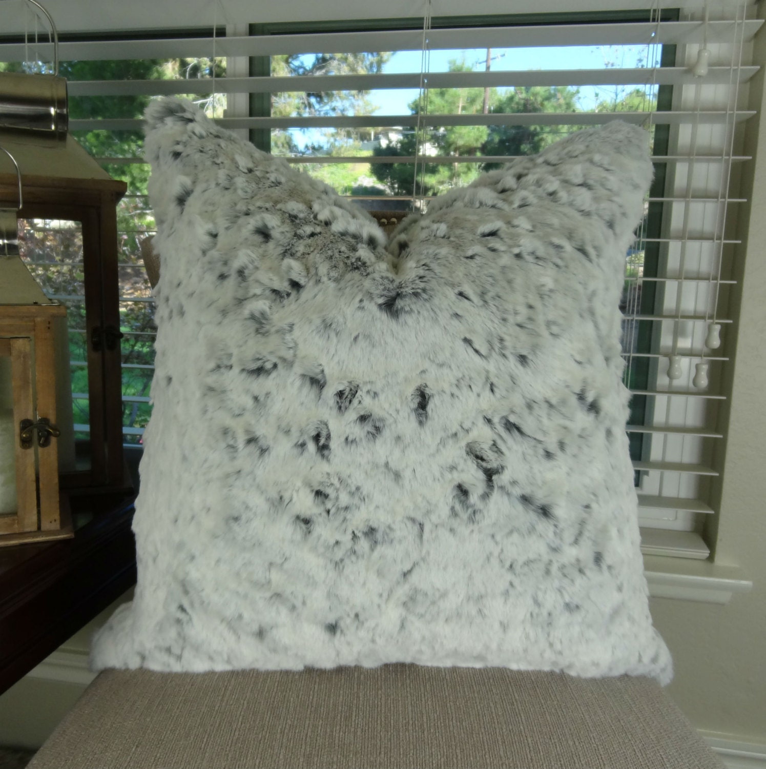 Ivory Tissavel Faux Fur Pillow Cover - With Gray Undertones Chinchilla -Sku 17448