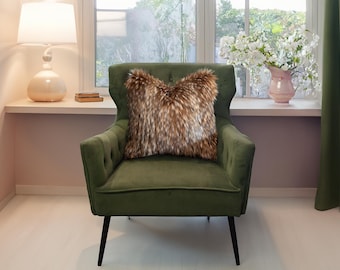 NEW! Timberwolf Pillow Cover, Beautiful High Quality Faux Fur Rich Blend Copper, Creamy White, Brown, Black Tipped Luxury Pillow Cover 17202