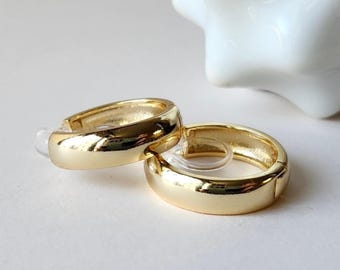 Non Pierced Huggie Hoop Clip On Earrings, Gold Color, Invisible Comfortable Pain-Free Clip on, Lightweight Dainty Minimal Hoops