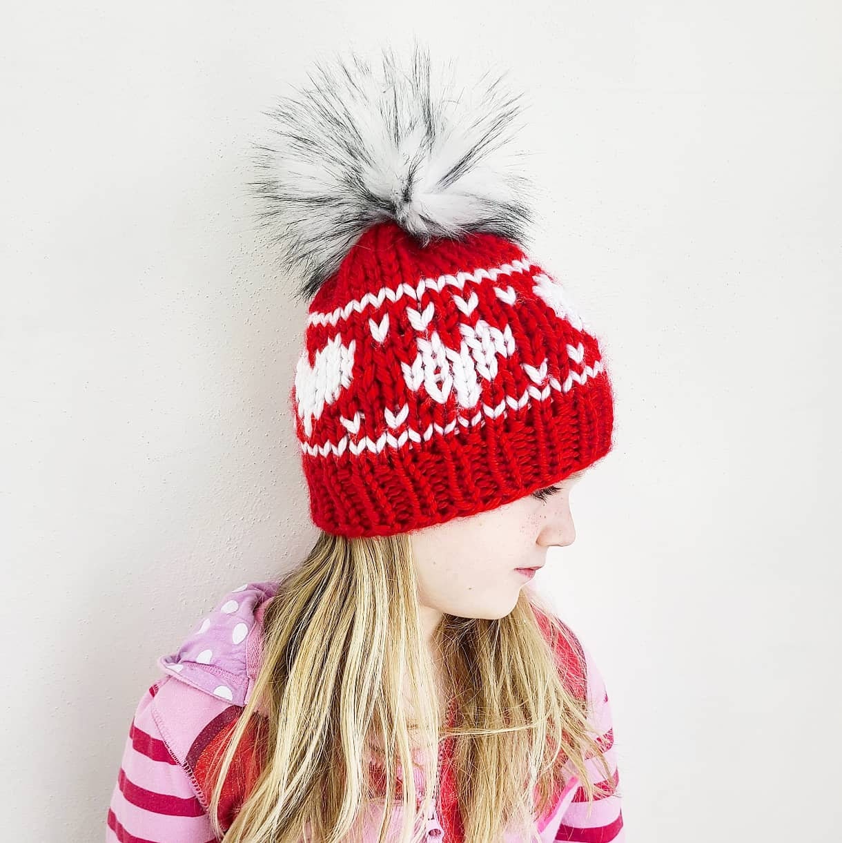 Big Love Beanie Knit Hat Pattern, Super Bulky Hearts Hat Pattern - Etsy