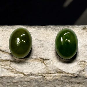 8x6mm Oval Green Nephrite Jade Gemstone Stud Earrings with Sterling Silver