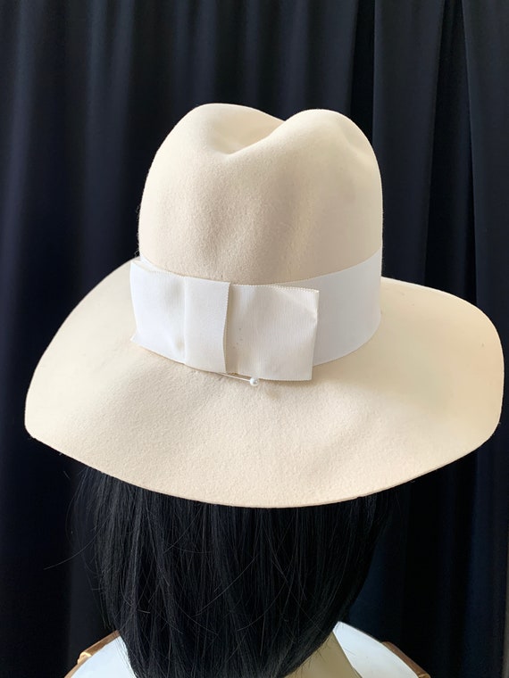 Vintage Felt Hat / Fedora, Ivory with Wide White … - image 7