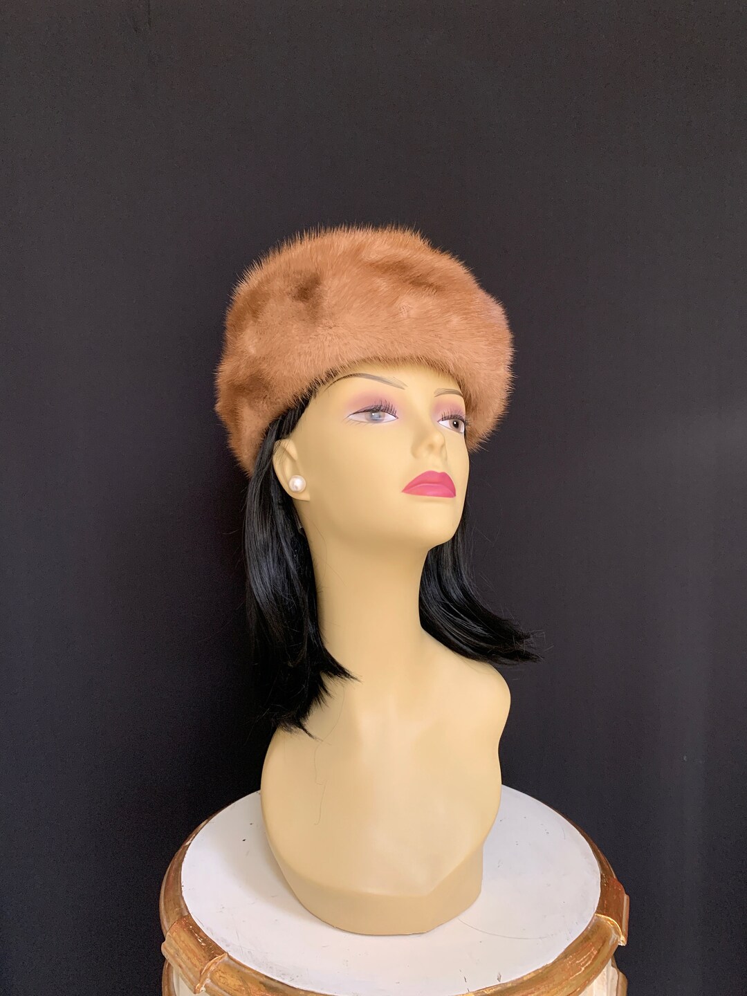 Vintage Mink Fur Hat - Palomino / Light Brown - Pillbox  display picture 1