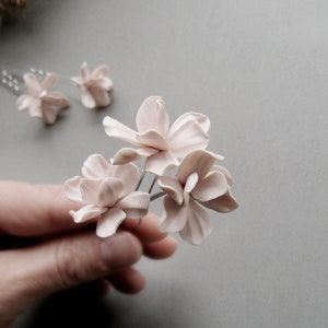 Blush hair pins Dusty pink flower Formal bridal hair accessories Flower wedding hairpiece Bridesmaid Bridal Boho Vintage Romantic headpiece zdjęcie 4