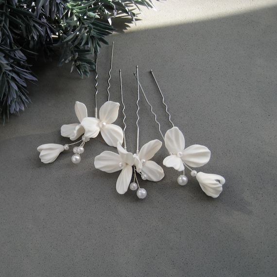 White Flowers Beads Hair Pins Set Formal Bridal Hair  display picture 2