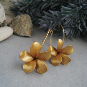 Hoop earrings Golden toned plumeria Bridal floral clay jewelry Hawaii Gift Bride Sister Bridesmaids Tropical flower wedding Mothers Day gift