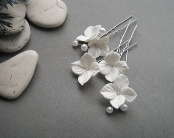 White flower hair pins Formal bridal hair accessories Floral wedding hairpiece Bridesmaid Bridal Boho Vintage Romantic headpiece Hair clip