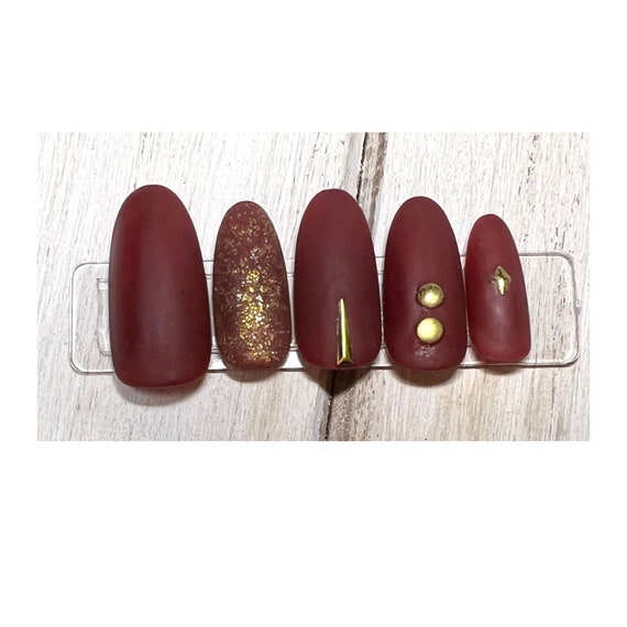 matte burgundy nails with gold glitter | Burgundy nails, Wedding nails  design, Bride nails