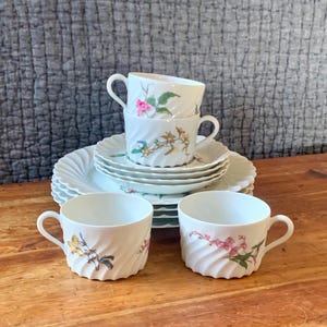 Vintage Haviland Limoges Luncheon Set 4 Plates Cups & Saucers Exquisite Hand Painted 4 Florals For Dining Serving Gift Collection Display