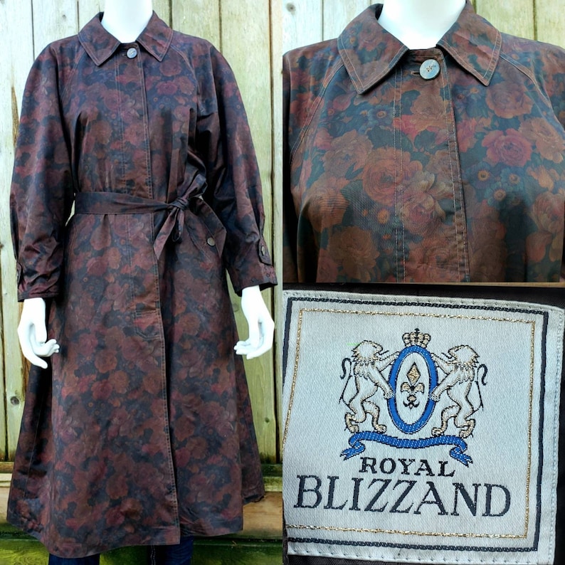 Vintage regnjacka från 1960-talet - Royal Blizzand - Paris Brand - Mörkröd rosblommig - Tissu Tergal Boussac - Storlek M - Knytband i midjan - haute couture bild 2