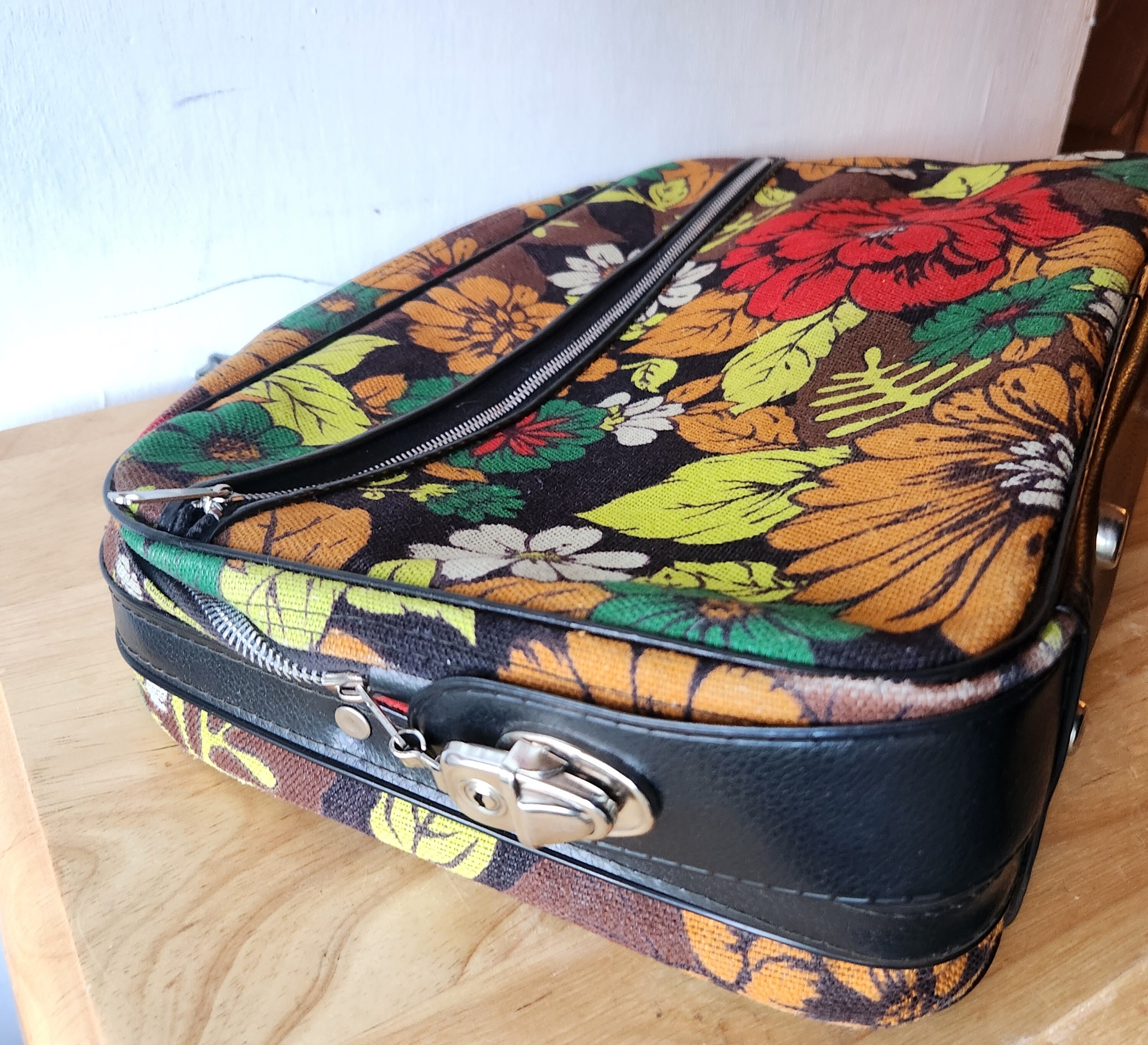 Vintage 1960s 70s Floral Canvas Luggage - Carry on Bag - Retro Zip