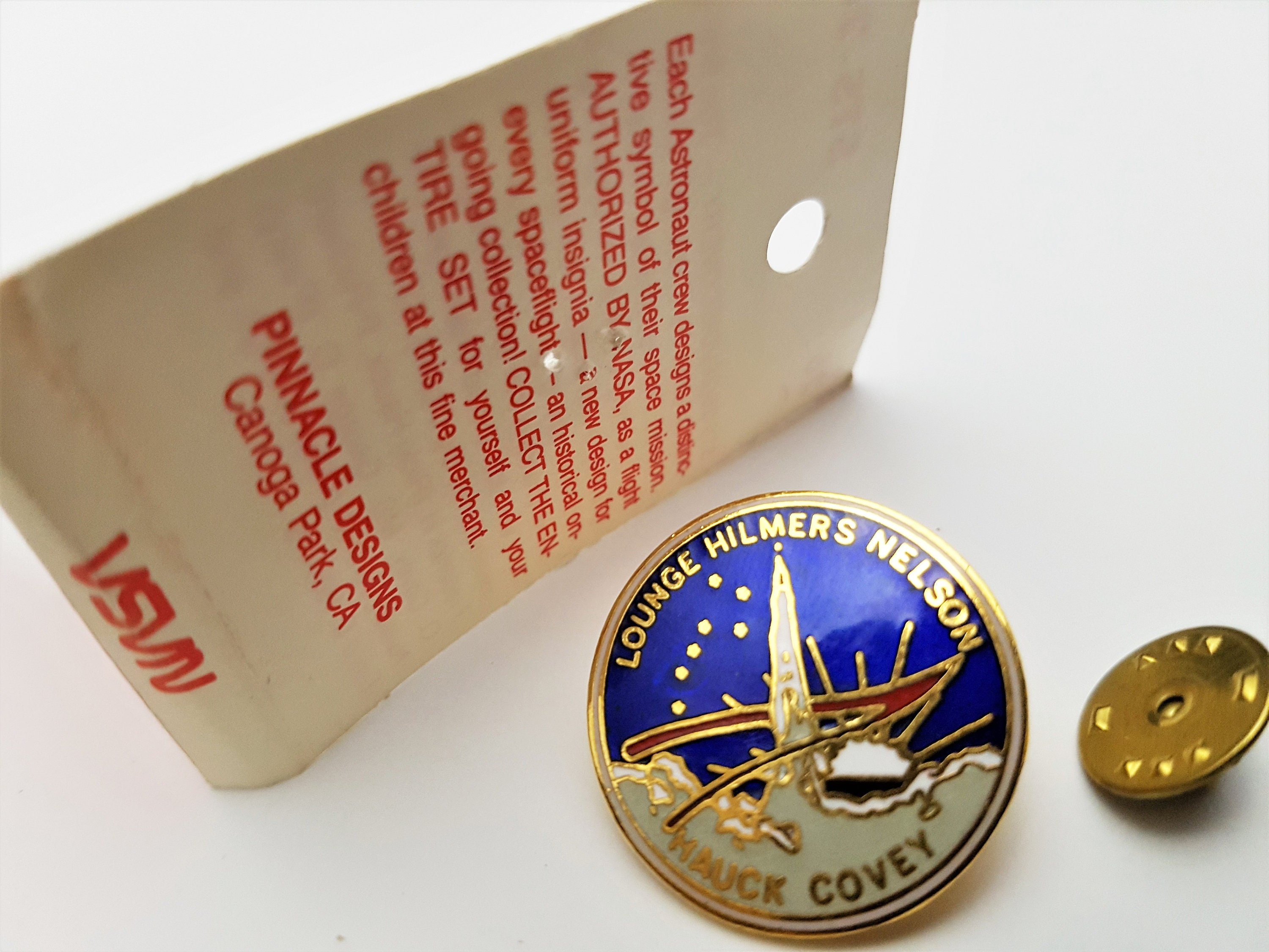 RARE NASA Collectable Space Shuttel STS 26 Mission Lapel Hat Pin Hauck Covey 