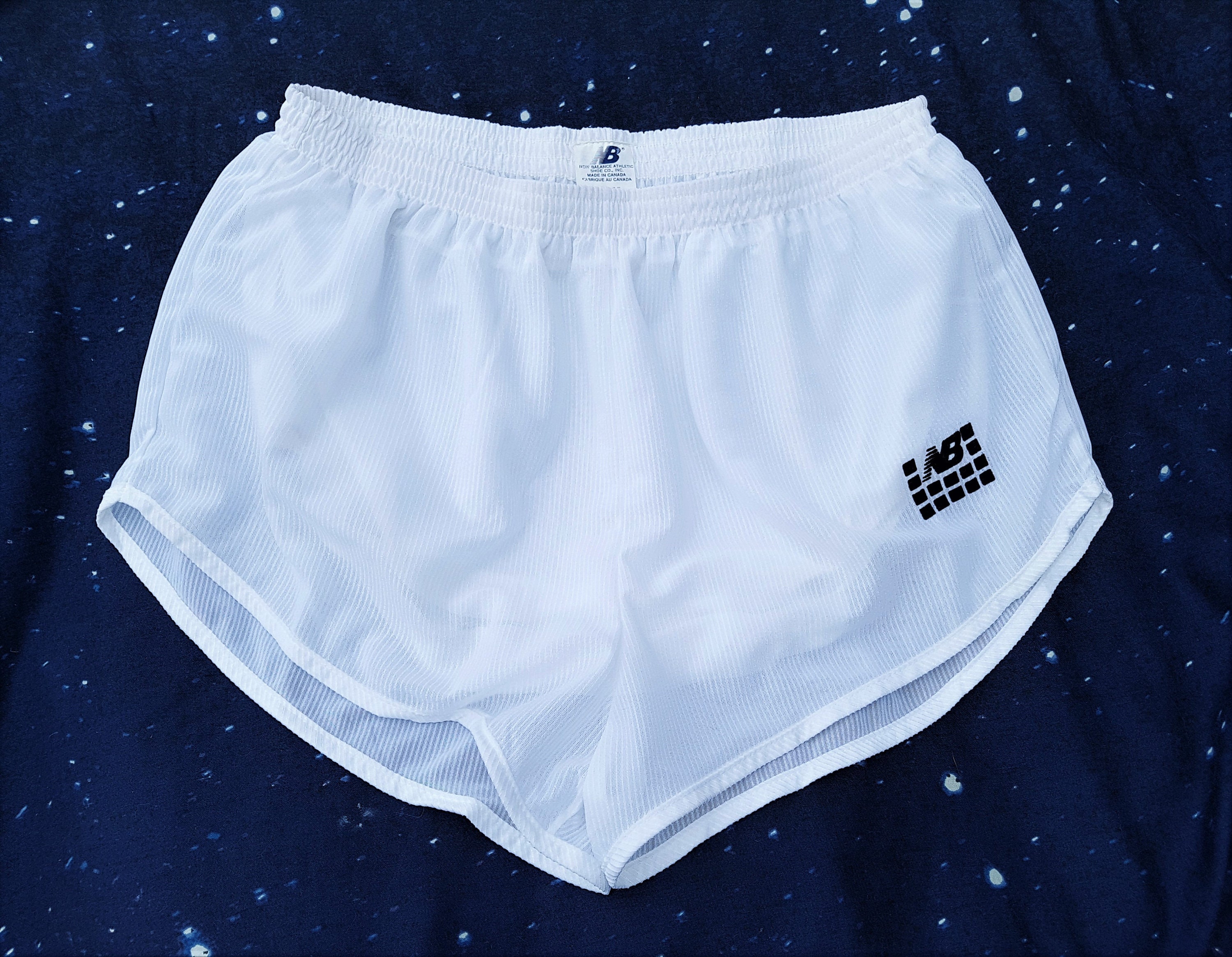 Vintage 80s NEW BALANCE Bright White Striped Nylon Running Gym