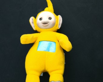 Vintage 90s LAA-LAA lala TELETUBBIES Yellow Plush doll toy - British tv series - Playskool 1998 - 82971