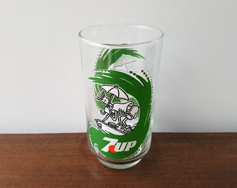 Vintage 90s 7up FIDO DIDO Surfer Character Promo Drinking Glass