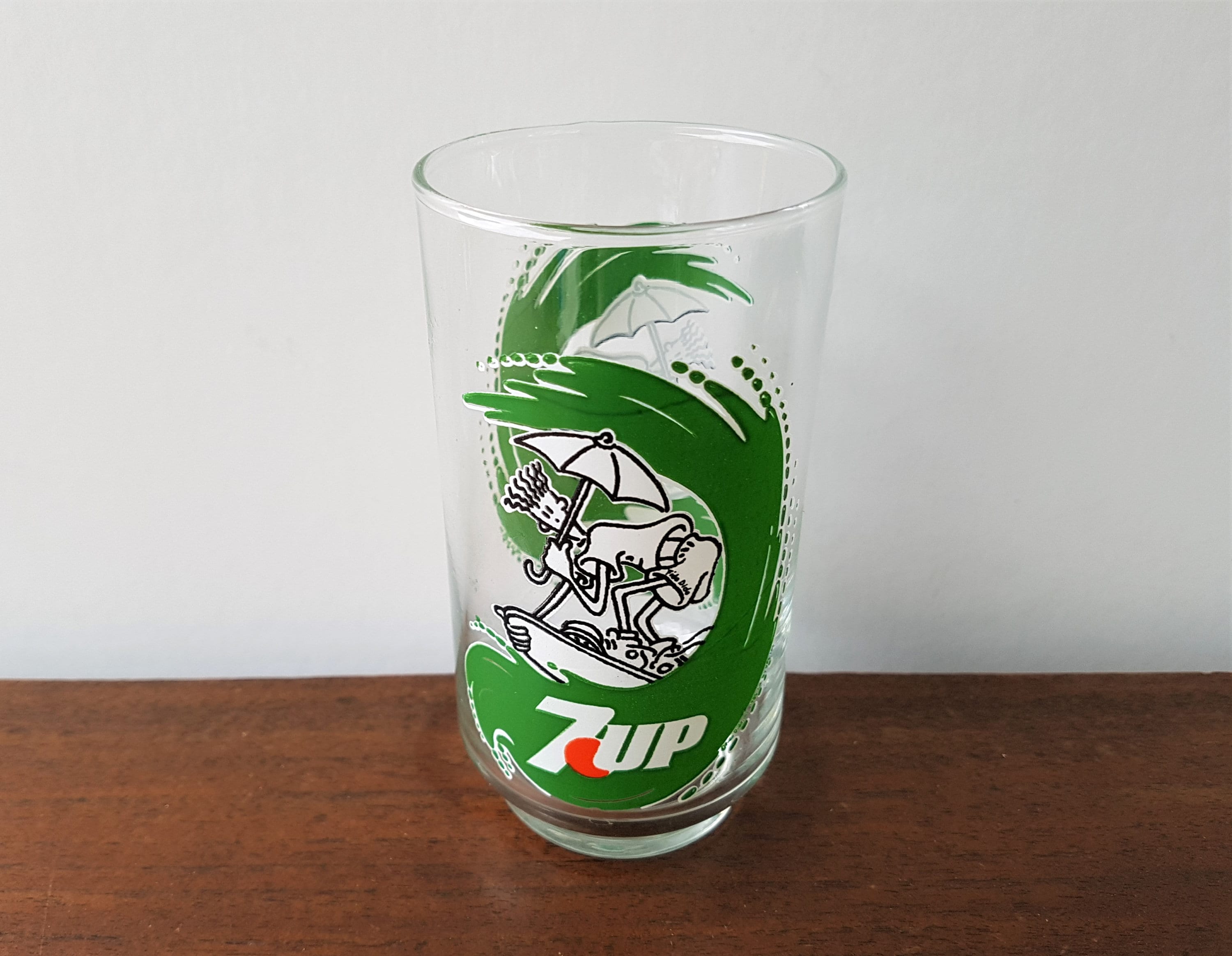 Vintage 90s 7up FIDO DIDO Surfer Character Promo Drinking Glass