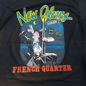 Vintage 90s NEW ORLEANS French Quarter T-Shirt Made in USA Bourbon Street Drunk Man Top Hat Graphic Print Mardi Gras Tee Shirt Size L Hanes image 7