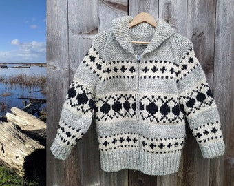 Vintage 70s Cowichan Indian Sweater 