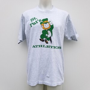 Vintage 90s St. PAT&#39;S ATHLETICS T-Shirt - Made in Canada Fruit of the Loom - Heather Gray Tee Size xL- Single Stitch Green Leprechaun Clover