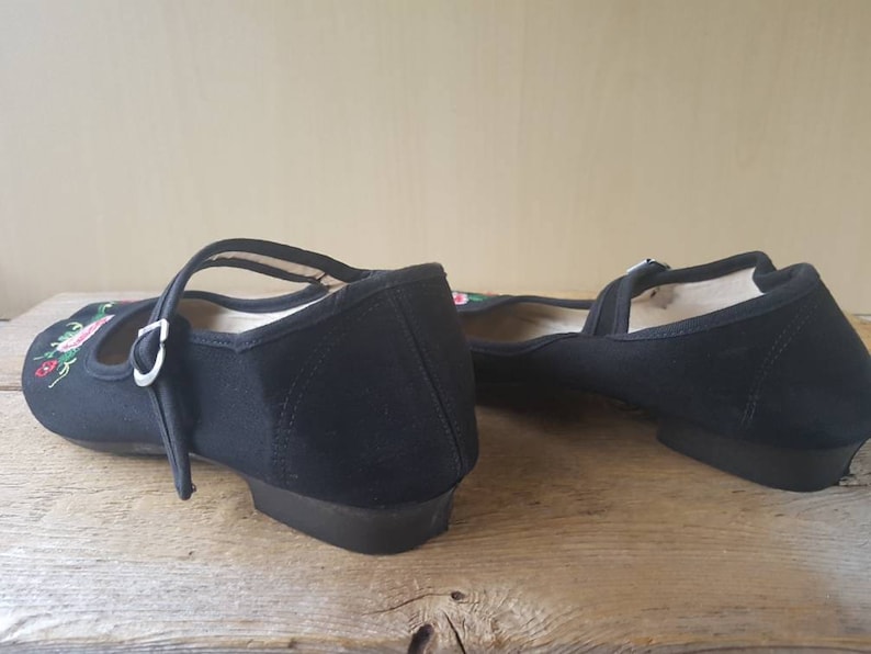 chinese slippers 80s