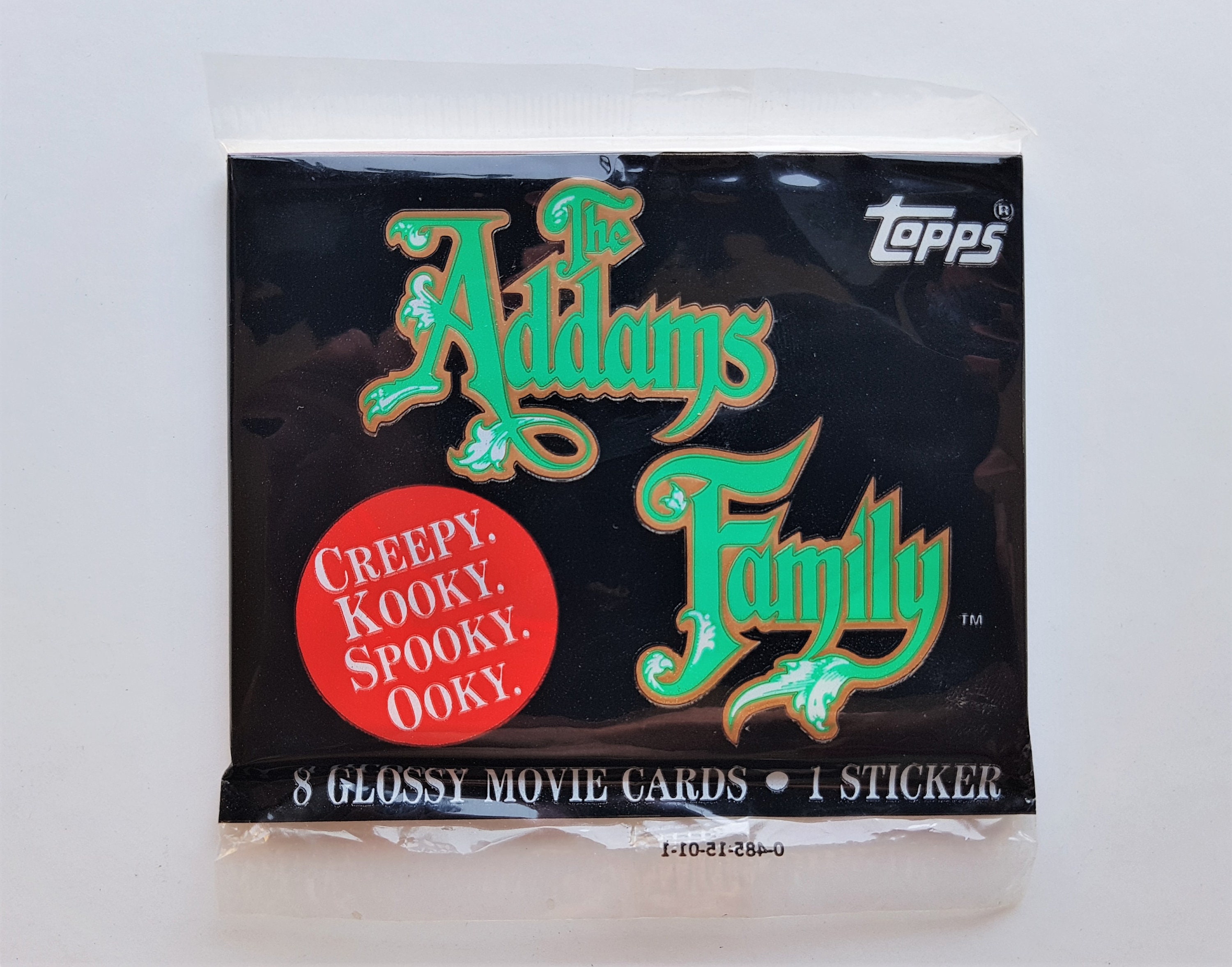 Vintage 1991 The ADDAMS FAMILY Unopened Pack by Topps – 8 Super Glossy Movie Cards + 1 Sticker – Official Paramount Pictures Collectibles