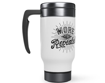 Taza de viaje More Will Be Revealed de 14 oz: un gran regalo para alguien en recuperación y celebrando su sobriedad en AA NA o cualquier programa de 12 pasos