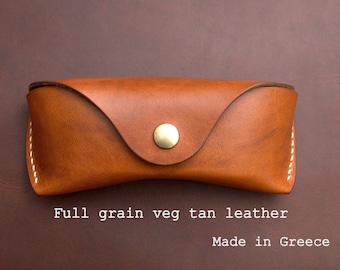 Personalized sunglasses case with hanging hook, AirTag sleeve, vintage brown veg tan leather for Wayfarer Persol