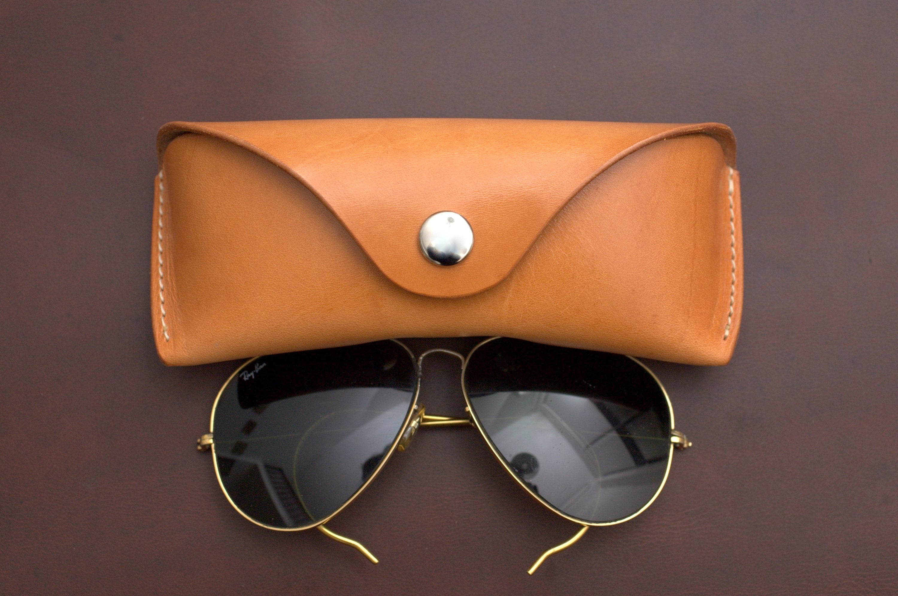 The Aviator Personalized Fine Leather Sunglass Case - Holtz Leather