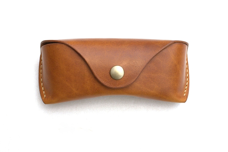 Leather Glasses case with AirTag sleeve personalized eyeglass case, reading glasses case, veg tan leather sunglasses case Case only