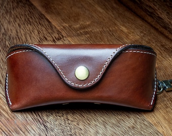 Estuche de piel para gafas de sol. Estuche personalizado para gafas. Estuche rígido a medida para gafas de sol Wayfarer y Persol.