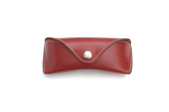 Glasses case for RayBan Aviator - Wayfarer vegetable  tanned leather Oxblood