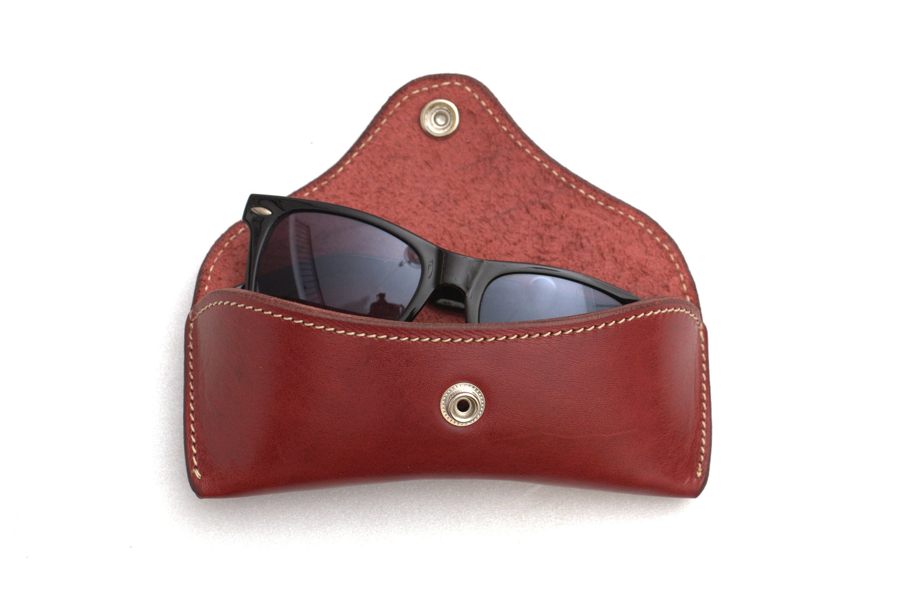 Glasses case for RayBan Aviator Wayfarer vegetable tanned leather Oxblood