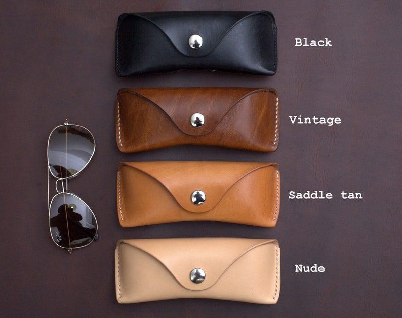 Leather sunglasses case for Bauch and Lomb Ray Ban aviator 62mm, American optical pilot, Randolph engineering aviator made from vegetable tanned leather