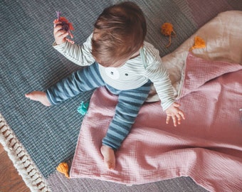 Baby blanket pink, cotton gauze and hemp baby blanket, Pompom baby blanket, Summer  blanket, Toddler blanket, Organic baby blanket