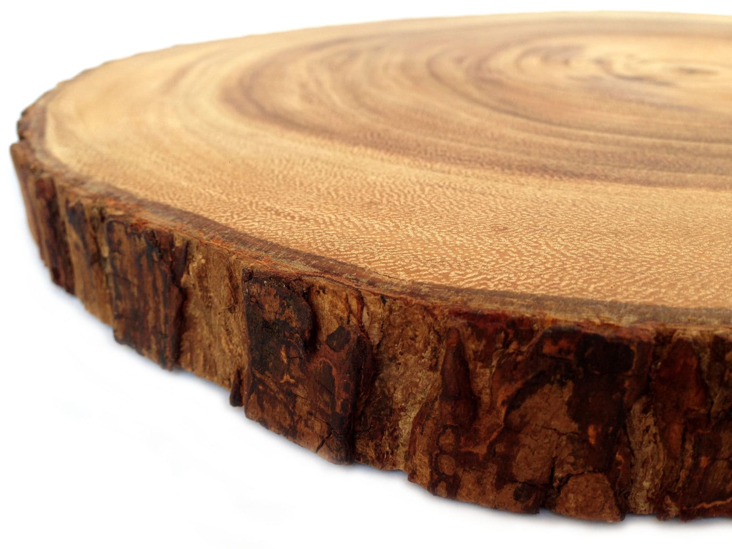 How To Create This Rustic Tree Trunk Chopping Board — MELANIE