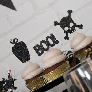 BOO! Cupcake-dekorationer - Set om 12 - Halloween-cupcake-dekorationer - Halloween-festdekorationer - Glittertoppare - Halloween-födelsedagsfestdekorationer bild 3