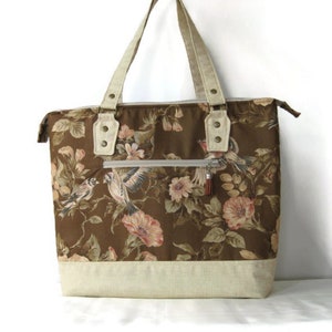 Bolso de mano, Tote, Pájaros y flores, Tela marrón y melocotón, Accesorio de moda, Bolso grande, Bolso para llevar todo, Cierre de cremallera, Bolsillos