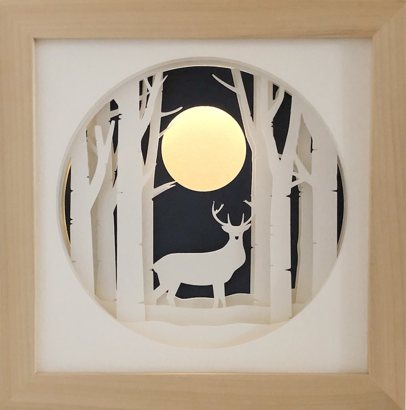 Cerf cerf ombre boîte modèle Papercut SVG 3D, boîte d'ombre des bois et caisson lumineux Svg, modèle de découpe de papier en couches pour la découpe à la main ou à la machine image 1