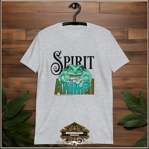 Dumpy Frog Spirit Animal Unisex T-shirt, Söt Design