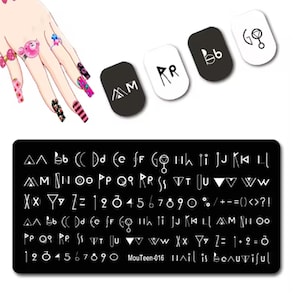Placa de estampado para uñas con alfabeto geométrico: letras y números futuristas
