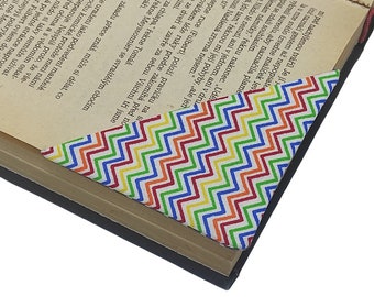 Fun Fabric Corner Bookmark in Trendy ZigZag Design