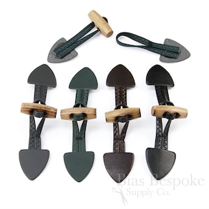 Small Leather Toggle Closures for Children&#39;s Clothes, Made in Italy