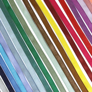 LEDA Soutien-gorge en peluche avec bretelles élastiques dans le dos 10 mm dans les tons bleus et violets, Fabriqué en Italie