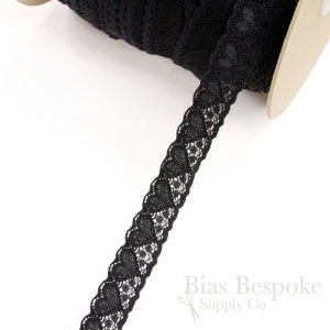 1&quot; Wide Stretch Lace Sweet Hearts Trim in Ivory and Black, Sold by the Yard