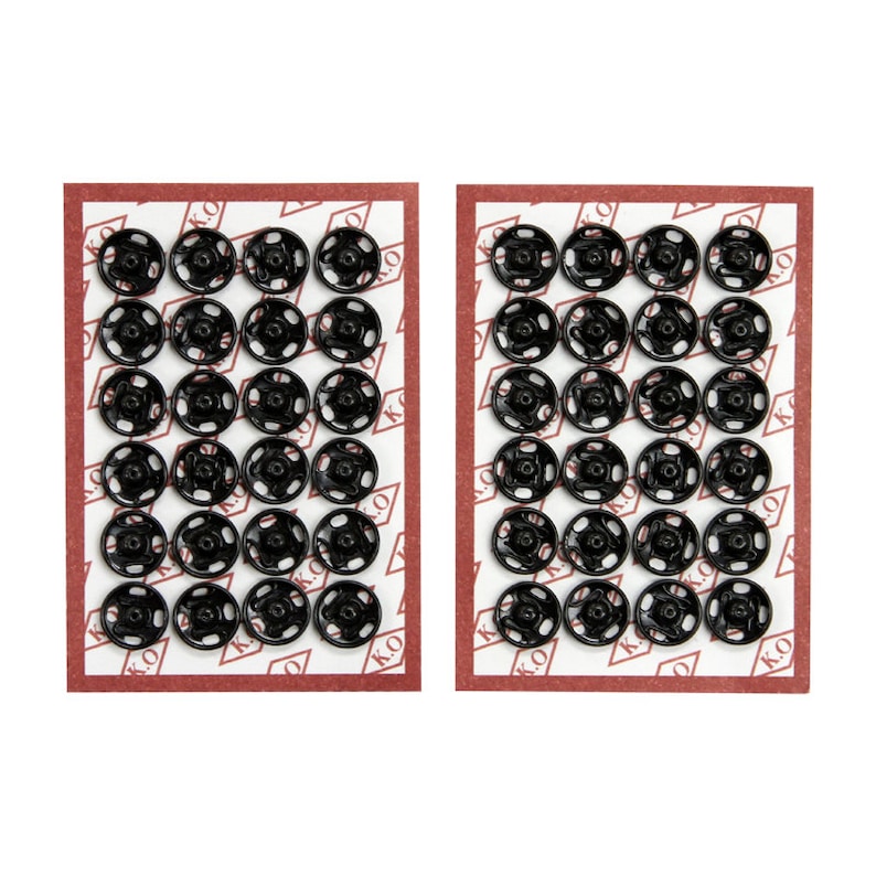 Set med högkvalitativa påsydda tryckknappar, 8 mm, 5 färger tillgängliga Black