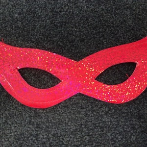 Ladies Sparkling Red Cat Masquerade Mask for Masked Ball Party Carnival