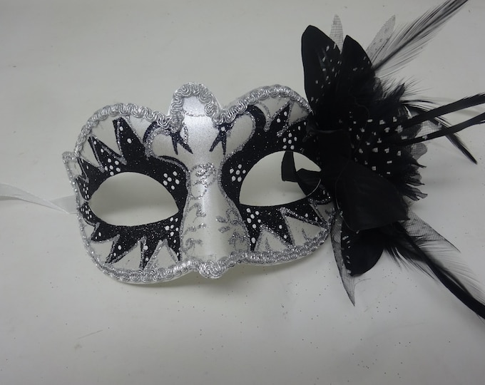 White & Black Swan Lake Masquerade Ball Party Prom Eye Mask with Flower
