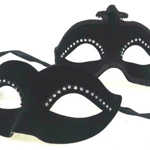 Maschere di Carnevale in velluto nero per lui e per lei con diamanti