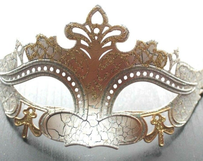 White and Gold Crackled Rialto Masquerade Mask